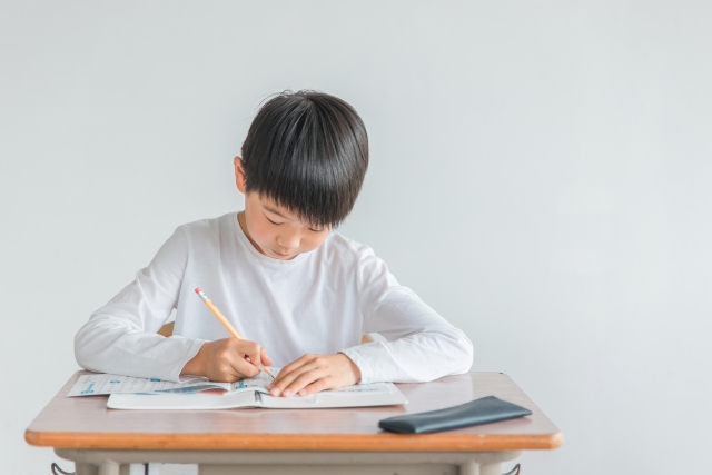 ASD(自閉スペクトラム症)の子どもの学習方法│受験はどうすればいい？